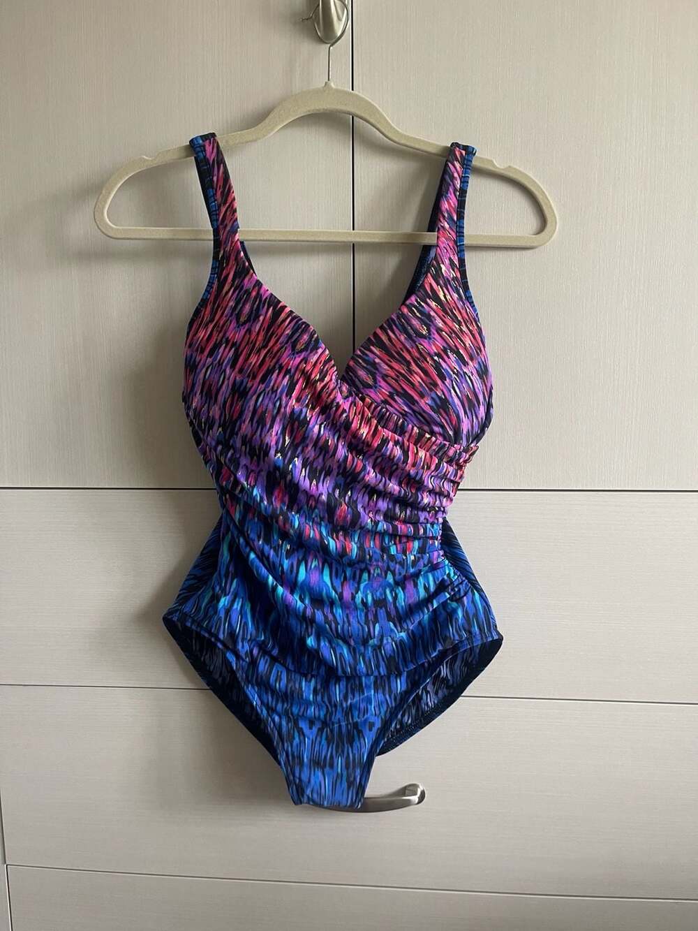 Miraclesuit Women's Pink Blue Printed Vesuvio Its A Wrap One Piece Size 8